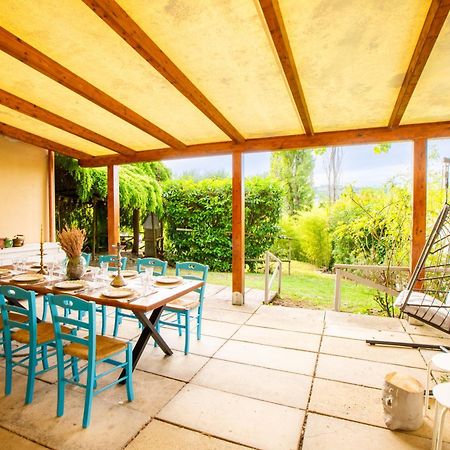 Grande Villa Storica Per Vacanze Con Giardino Privato E Piscina Ostra Bagian luar foto