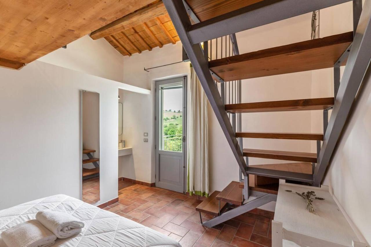 Grande Villa Storica Per Vacanze Con Giardino Privato E Piscina Ostra Bagian luar foto