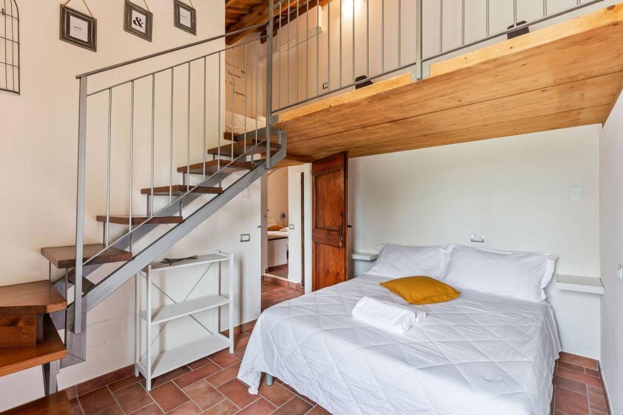 Grande Villa Storica Per Vacanze Con Giardino Privato E Piscina Ostra Bagian luar foto