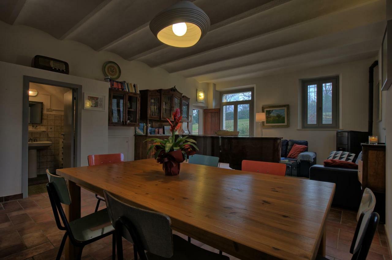 Grande Villa Storica Per Vacanze Con Giardino Privato E Piscina Ostra Bagian luar foto